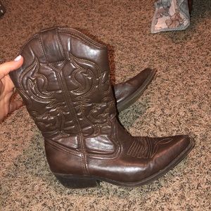 Fashion cowgirl boots